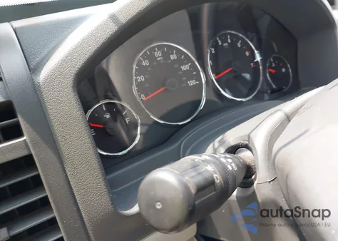 2008 Jeep Liberty Sport z USA, uszkodzony, nr VIN 1J8GN28K28W225541